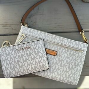 Michael Kors White and Tan Signature Clutch Set